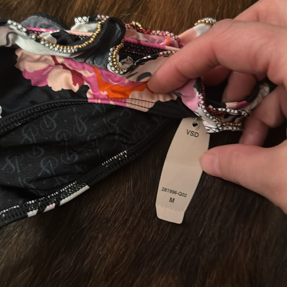 NWT Victoria secret bikini - Picture 2 of 4
